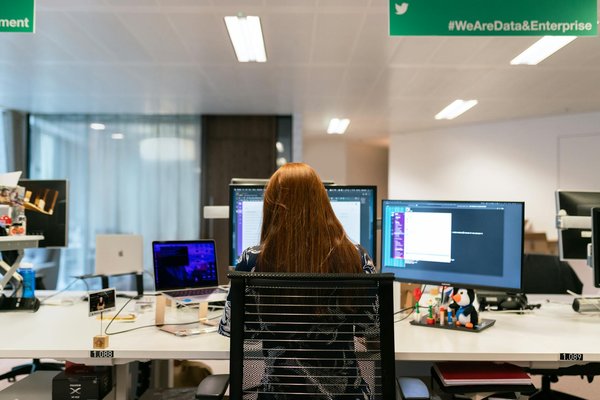 Agence de conception web sans code à nantes : simple, rapide et économique